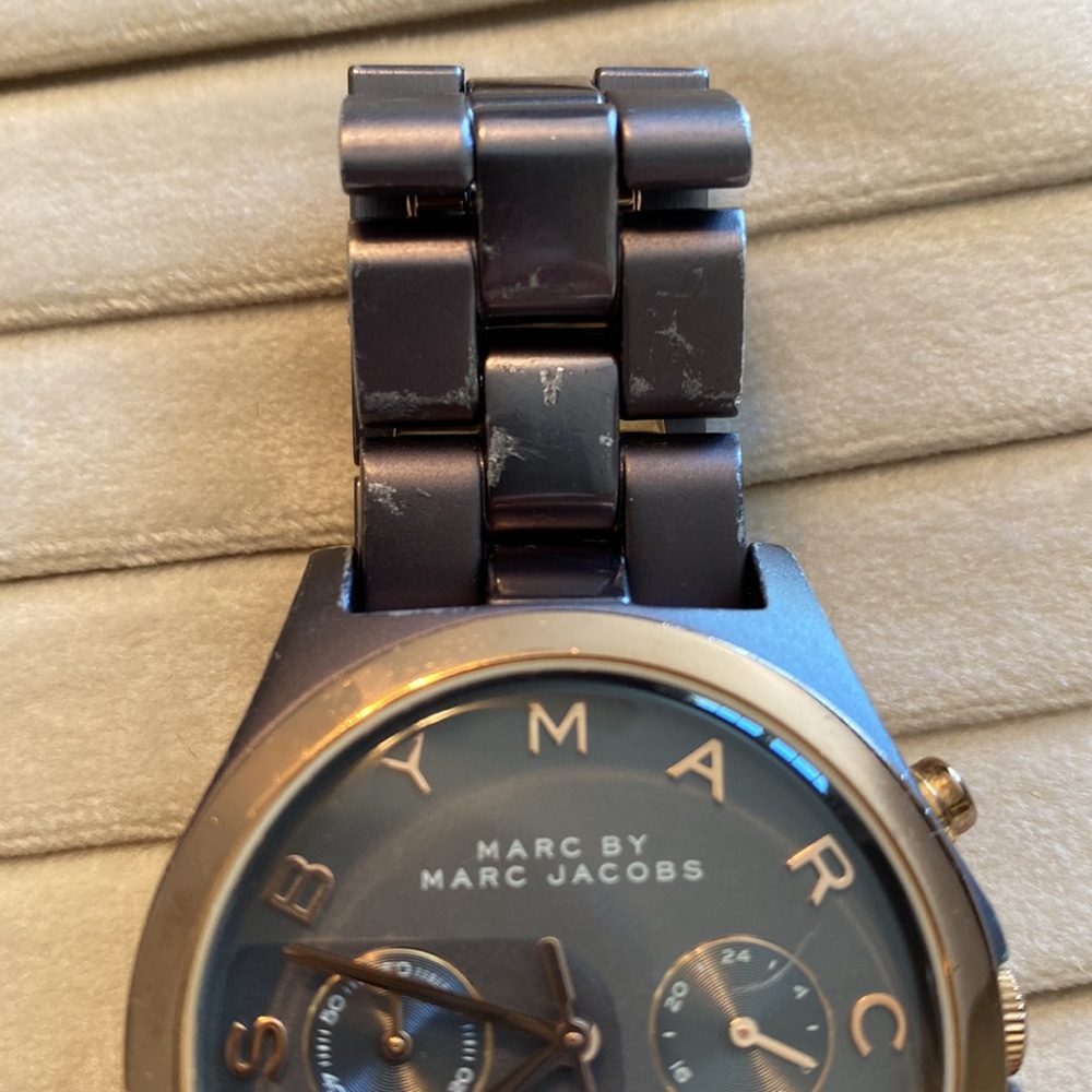 Marc Jacobs Watch - Picture 3 of 3